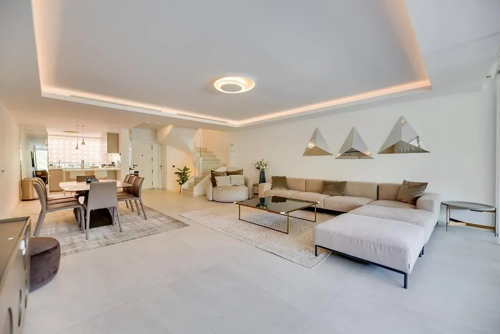 Luxury 5-Bedroom Townhouse In Puente Romano Marbella Spain