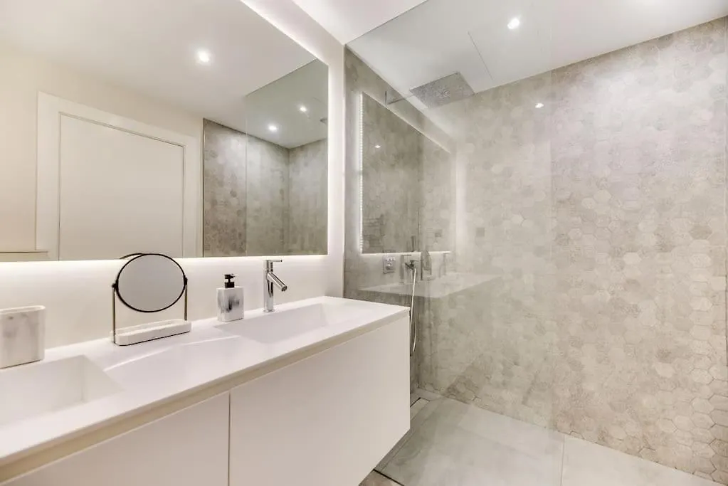 Villa Luxury 5-Bedroom Townhouse In Puente Romano Marbella
