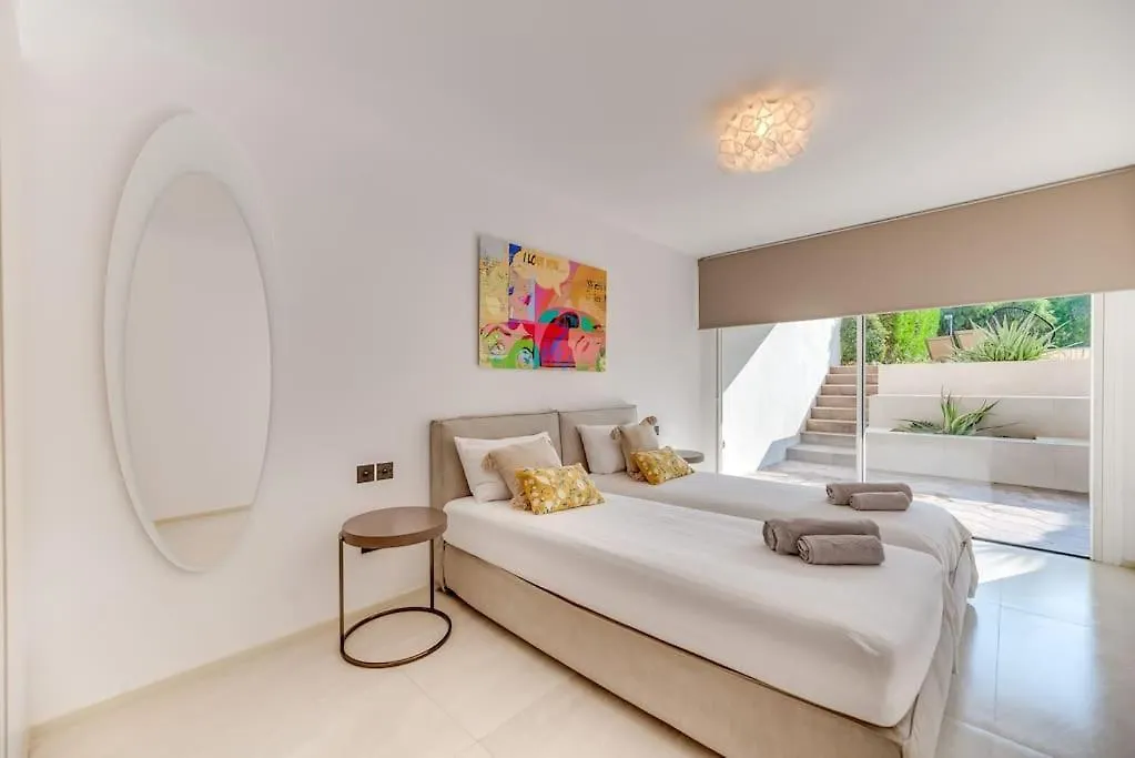 Luxury 5-Bedroom Townhouse In Puente Romano Marbella 0*,  Spain